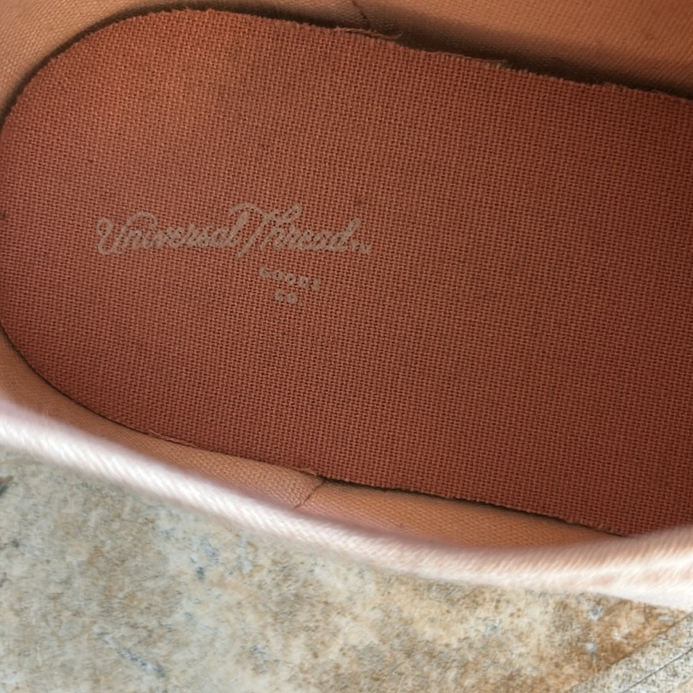 Universal Thread Sneakers - Picture 3 of 8